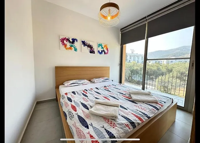 The Place * Καραβάς